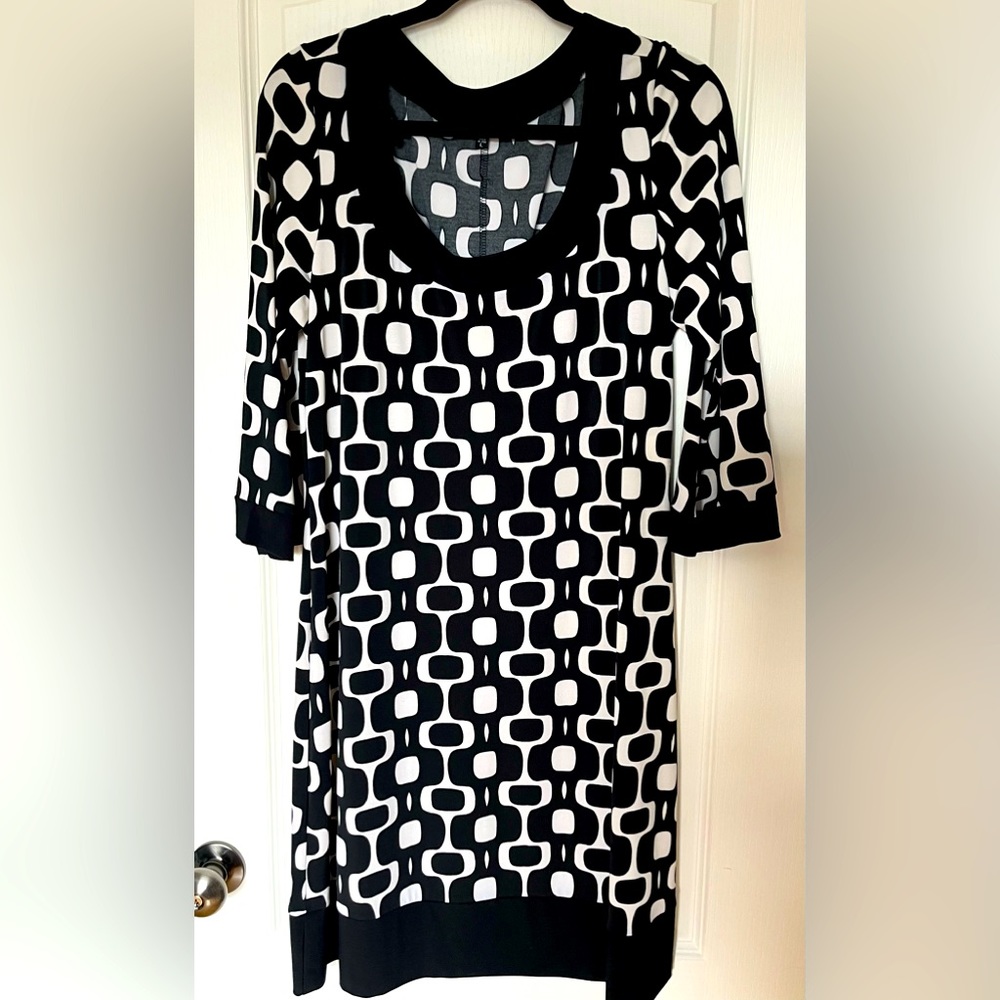 👗Tiana B. Black and Cream Mosaic Dress